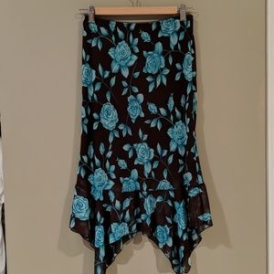 Body Central fit & flared floral skirt Small
